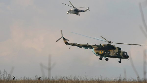 В мариупольский аэропорт стягивается авиатехника В мариупольский аэропорт стягивается авиатехника