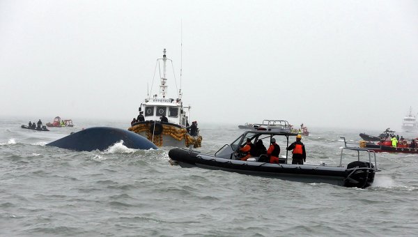 Завуч школы, сопровождавший детей в поездке, повесился Завуч школы, сопровождавший детей в поездке, повесился