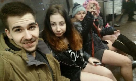 Участники акции «В метро без штанов» готовы повторить флешмоб Участники акции «В метро без штанов» готовы повторить флешмоб