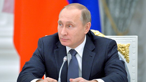 Владимир Путин поручил подготовить стратегию развития автопрома в России до 2025 года Владимир Путин поручил подготовить стратегию развития автопрома в России до 2025 года