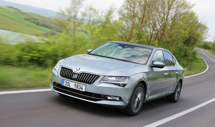 Новый Skoda Superb L&K заметили в индийском Mumbai Новый Skoda Superb L&K заметили в индийском Mumbai