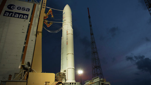 Запуск ракеты-носителя Ariane-5 с космодрома Куру прошел успешно Запуск ракеты-носителя Ariane-5 с космодрома Куру прошел успешно