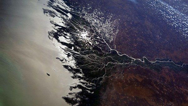 Депутат Госдумы Олег Пахолков предлагает разработать «дорожную карту» по спасению Волги и Дона Депутат Госдумы Олег Пахолков предлагает разработать «дорожную карту» по спасению Волги и Дона