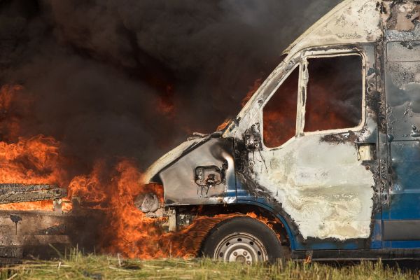 В мексиканском штате Мичоакан сгорело на штрафстоянке 240 автомобилей В мексиканском штате Мичоакан сгорело на штрафстоянке 240 автомобилей