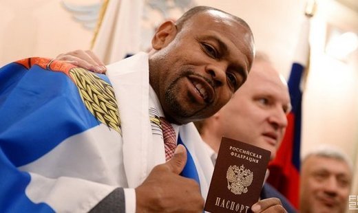 Рой Джонс-младший закончил карьеру боксера и уходит в музыканты Рой Джонс-младший закончил карьеру боксера и уходит в музыканты