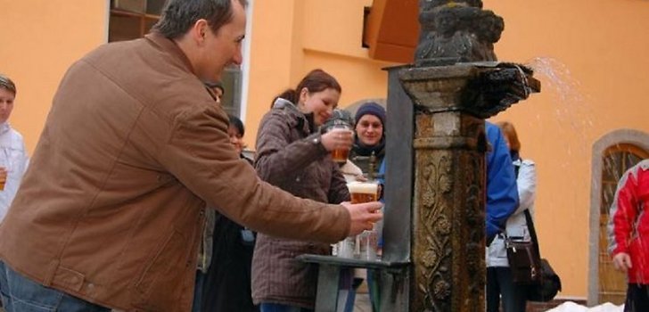 В словенском городке Жалец построят пивной фонтан В словенском городке Жалец построят пивной фонтан
