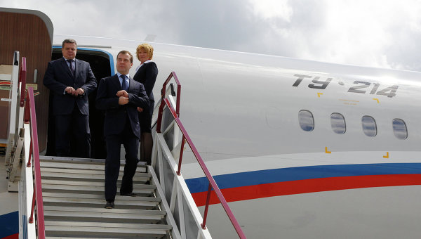 Премьер-министр России приехал в Мюнхен на конференцию по безопасности Премьер-министр России приехал в Мюнхен на конференцию по безопасности