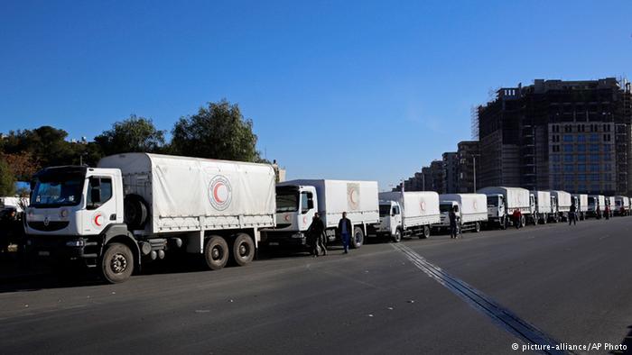 В Сирию в осажденные города доставили гуманитарную помощь из Дамаска В Сирию в осажденные города доставили гуманитарную помощь из Дамаска
