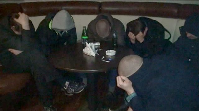 В Подмосковье на сходке "воров в законе" задержали 59 уголовников В Подмосковье на сходке "воров в законе" задержали 59 уголовников