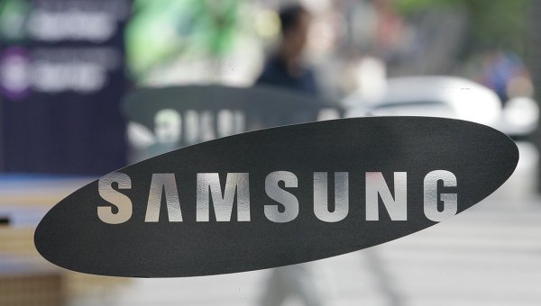 S7 и S7 Edge представлены компанией Samsung на Всемирном мобильном конгрессе S7 и S7 Edge представлены компанией Samsung на Всемирном мобильном конгрессе