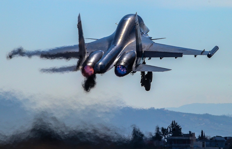 Российская авиация за два дня атаковала около 200 целей боевиков в Сирии Российская авиация за два дня атаковала около 200 целей боевиков в Сирии
