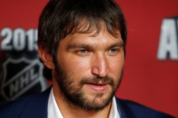 Александр Овечкин забросил 40-ю шайбу в нынешнем сезоне чемпионата НХЛ Александр Овечкин забросил 40-ю шайбу в нынешнем сезоне чемпионата НХЛ