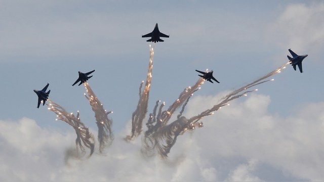 Рогозин: Перевооружение армии в России реализовывается с опережением собственного графика Рогозин: Перевооружение армии в России реализовывается с опережением собственного графика