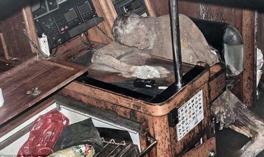Около Филиппин обнаружили яхту с мумией капитана из Германии Около Филиппин обнаружили яхту с мумией капитана из Германии