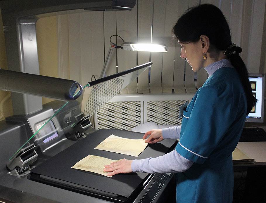 Историки получили доступ к архиву документов нацистской Германии, хранящийся в ЦАМО Историки получили доступ к архиву документов нацистской Германии, хранящийся в ЦАМО