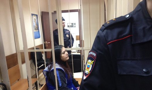 В Пресненский суд доставлена няня-убийца Гюльчехра Бобокулова В Пресненский суд доставлена няня-убийца Гюльчехра Бобокулова