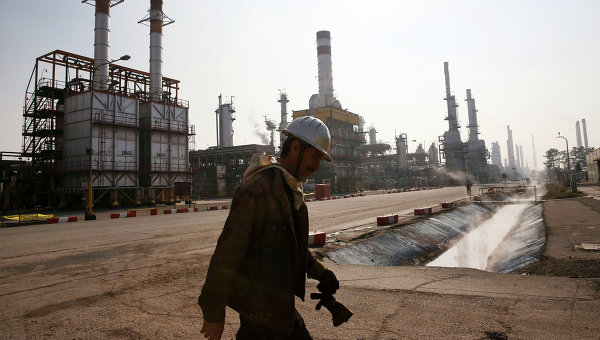 Танкер Monte Toledo впервые после отмены санкций Брюсселя доставил иранскую нефть в Европу Танкер Monte Toledo впервые после отмены санкций Брюсселя доставил иранскую нефть в Европу