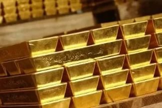 Стоимость золота в ходе торгов возросла на 1% и достигла максимума за год Стоимость золота в ходе торгов возросла на 1% и достигла максимума за год