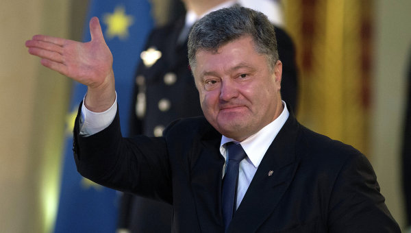 Порошенко ввел в действие санкции против 84 фигурантов «списка Савченко-Сенцова» Порошенко ввел в действие санкции против 84 фигурантов «списка Савченко-Сенцова»