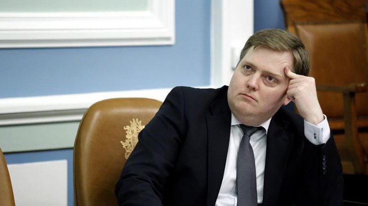 Премьер Исландии подал в отставку после скандала с «панамским досье» Премьер Исландии подал в отставку после скандала с «панамским досье»