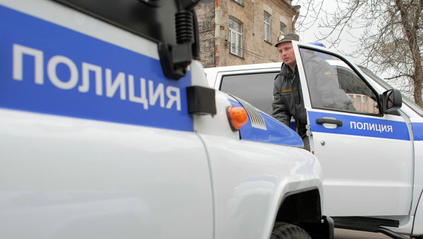 В Норильске женщина-дворник обнаружила тело мальчика в мусорном баке В Норильске женщина-дворник обнаружила тело мальчика в мусорном баке