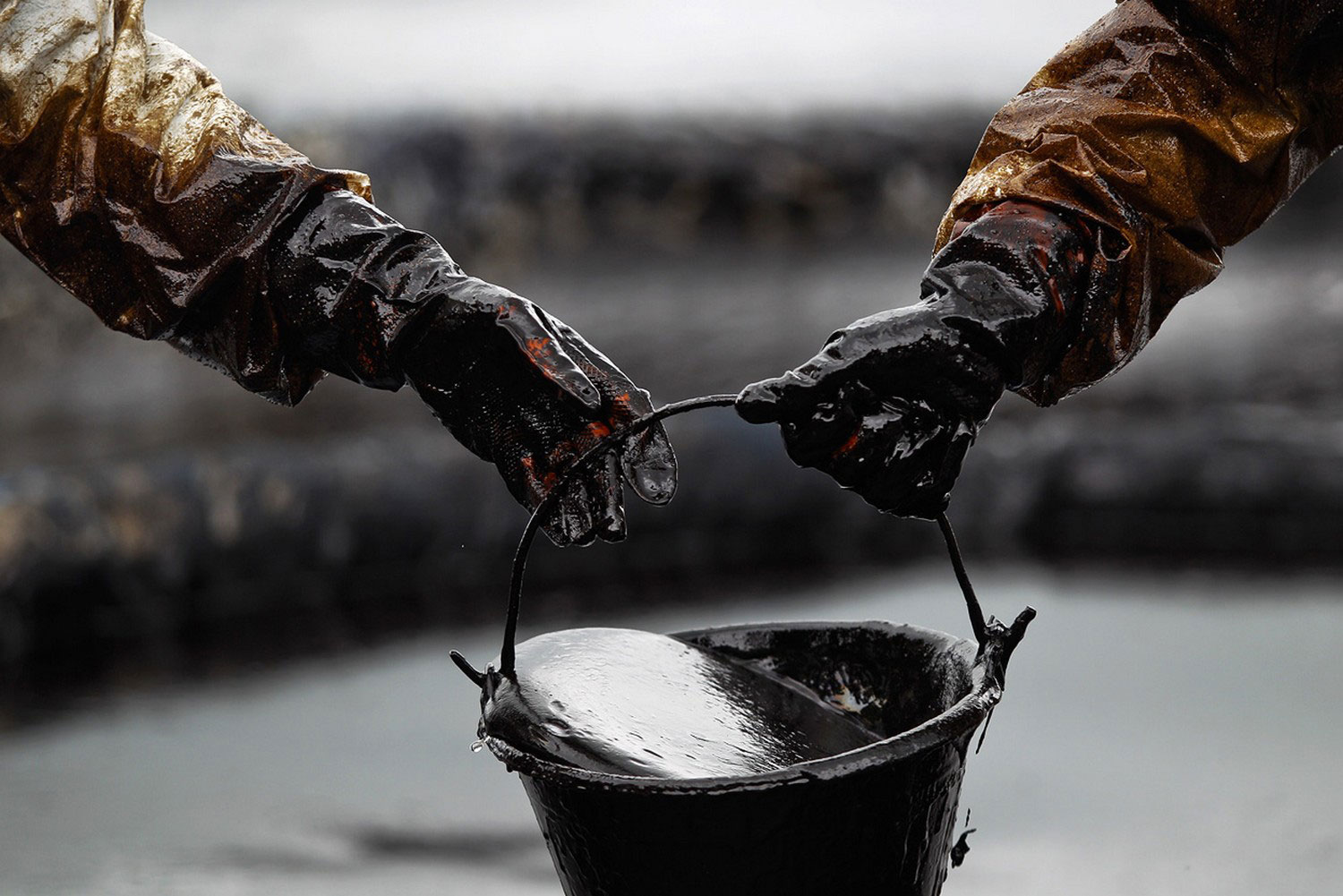 Цена нефти марки Brent превысила $44 за баррель Цена нефти марки Brent превысила $44 за баррель