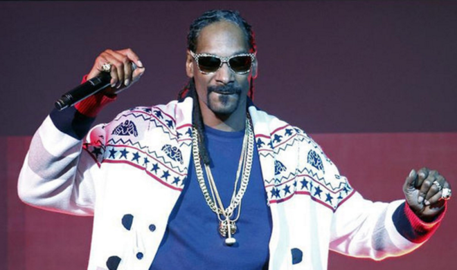 Рэпер Snoop Dogg обвиняет Шварценеггера в расизме Рэпер Snoop Dogg обвиняет Шварценеггера в расизме