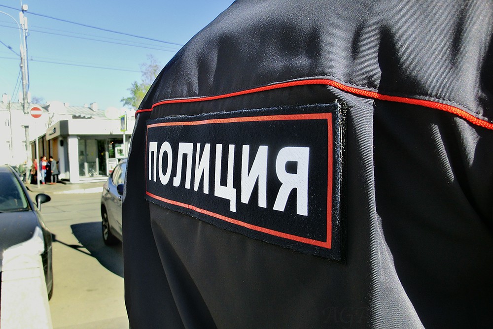 Полиция Москвы задержала Land Rover с похищенной женщиной Полиция Москвы задержала Land Rover с похищенной женщиной