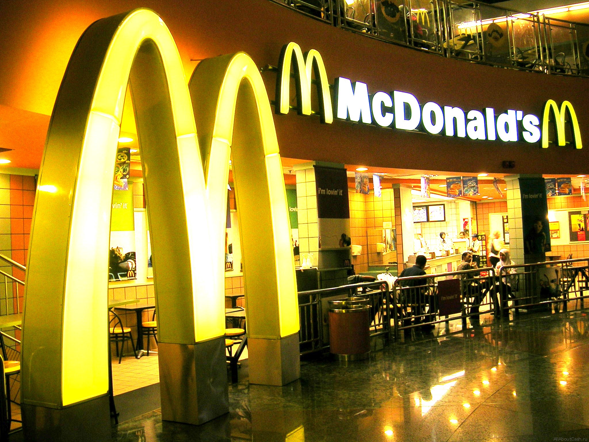McDonald's намерен запустить мобильное приложение в России McDonald's намерен запустить мобильное приложение в России