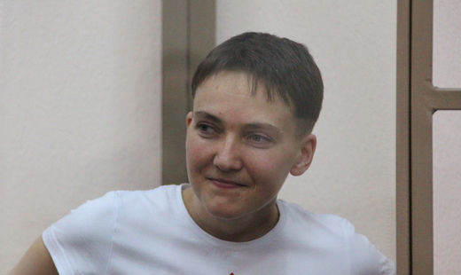 Надежда Савченко заполняет документы для экстрадиции Надежда Савченко заполняет документы для экстрадиции