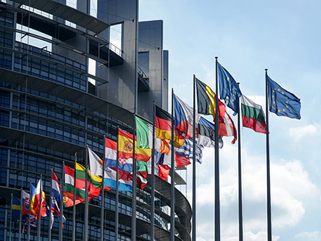 Госдеп призывает страны ЕС и G7 объединиться против России Госдеп призывает страны ЕС и G7 объединиться против России