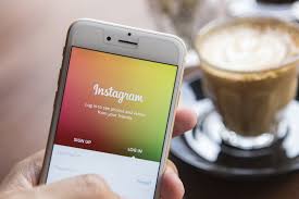 Instagram изменил доготип и дизайн Instagram изменил доготип и дизайн