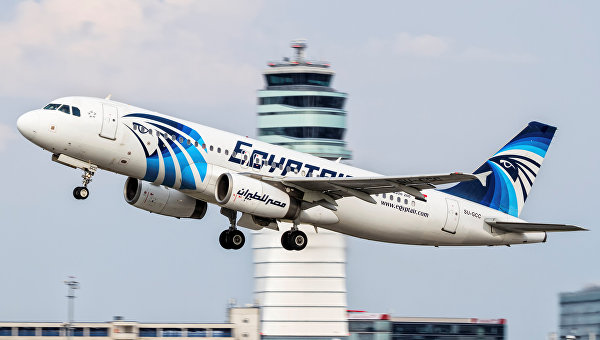 У лайнера EgyptAir до крушения была угрожающая надпись на обшивке У лайнера EgyptAir до крушения была угрожающая надпись на обшивке