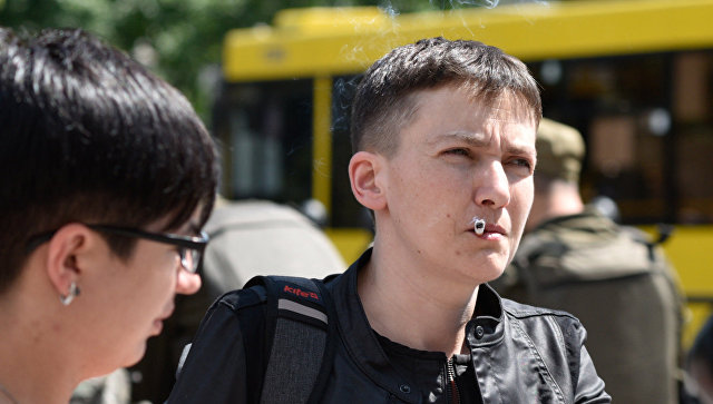 Савченко: если я сделаю маникюр, сяду в элитную машину, то через день продам Украину Савченко: если я сделаю маникюр, сяду в элитную машину, то через день продам Украину