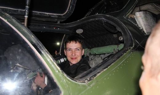 Надежда Савченко приехала в Донбасс ночью Надежда Савченко приехала в Донбасс ночью