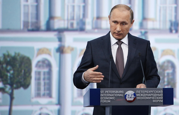 Напряженная подготовка к визиту президента России в Санкт-Петербург на ПМЭФ началась в Кремле Напряженная подготовка к визиту президента России в Санкт-Петербург на ПМЭФ началась в Кремле