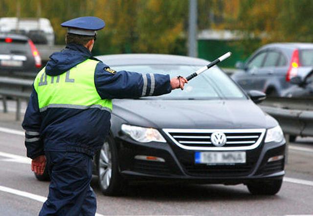 В Москве лихачей будут определять по наклейкам на автомобиле В Москве лихачей будут определять по наклейкам на автомобиле