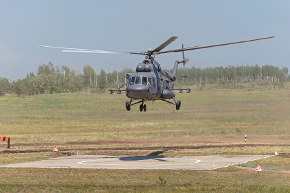 В Томской области аварийную посадку совершил вертолет Ми-8 В Томской области аварийную посадку совершил вертолет Ми-8