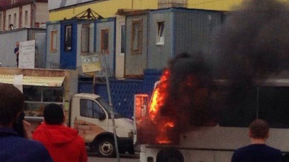 В Санкт-Петербурге взорвался автобус с 20 пассажирами В Санкт-Петербурге взорвался автобус с 20 пассажирами