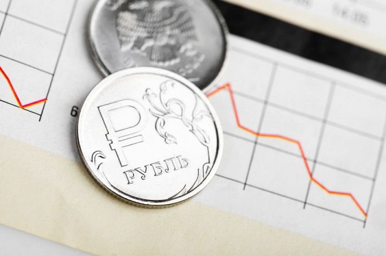 Российский рубль в июле может быть подвергнут серьезным испытаниям Российский рубль в июле может быть подвергнут серьезным испытаниям
