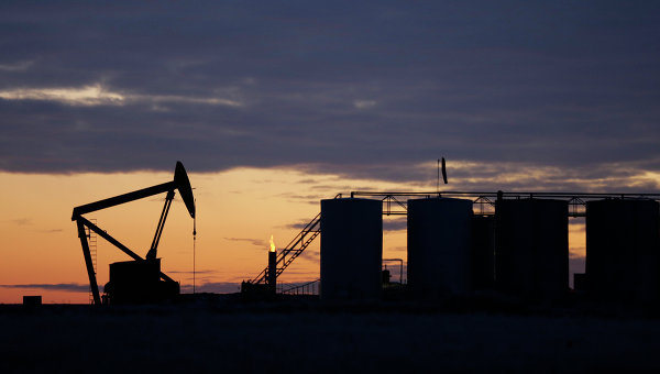 После решения британского референдума цена на нефть опускается После решения британского референдума цена на нефть опускается