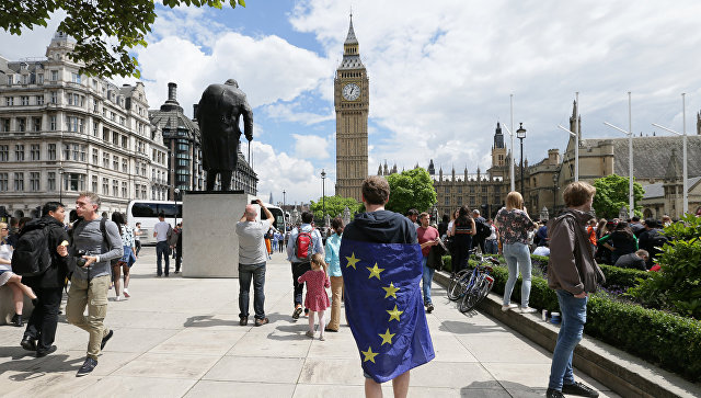 Европарламент призывает ЕС поскорее оформить выход Британии Европарламент призывает ЕС поскорее оформить выход Британии