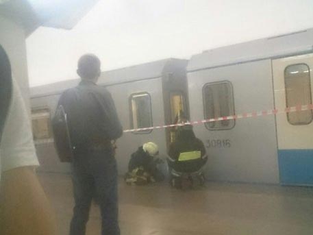 Пассажир погиб в московском метро Пассажир погиб в московском метро