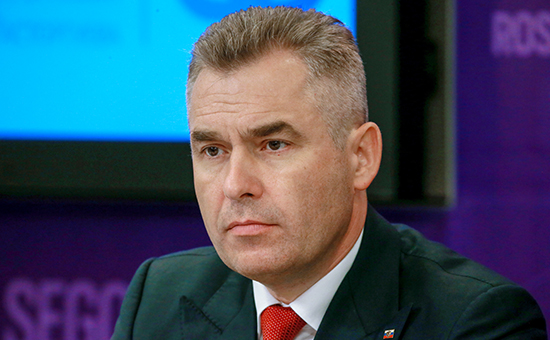Омбудсмен Павел Астахов написал заявление об отставке Омбудсмен Павел Астахов написал заявление об отставке