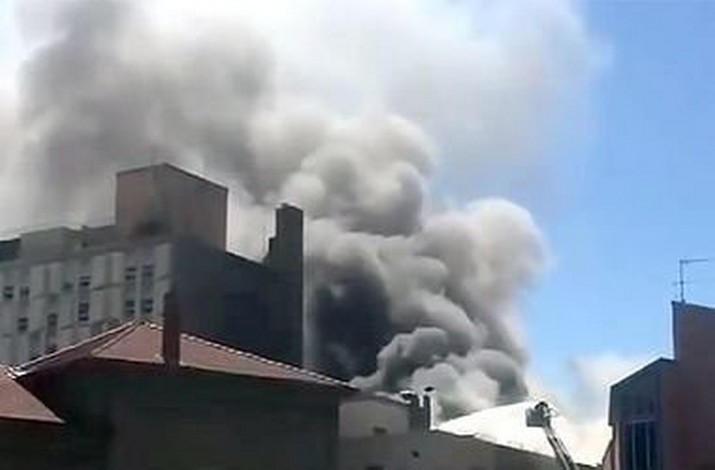 Франция: на территории больницы в городе Аннонэ прогремело два мощных взрыва (Видео) Франция: на территории больницы в городе Аннонэ прогремело два мощных взрыва (Видео)