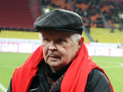Известный советский футболист Анатолиq Исаев скончался на 84 году жизни Известный советский футболист Анатолиq Исаев скончался на 84 году жизни