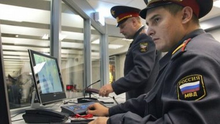 В Москве совершено вооруженное нападение на салон связи В Москве совершено вооруженное нападение на салон связи