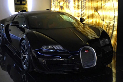 Криштиану Роналду купил суперкар Bugatti Veyron Криштиану Роналду купил суперкар Bugatti Veyron