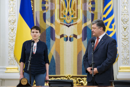 Надежда Савченко не испытывает симпатии к Петру Порошенко и голосовала в 2014 году за другого Надежда Савченко не испытывает симпатии к Петру Порошенко и голосовала в 2014 году за другого