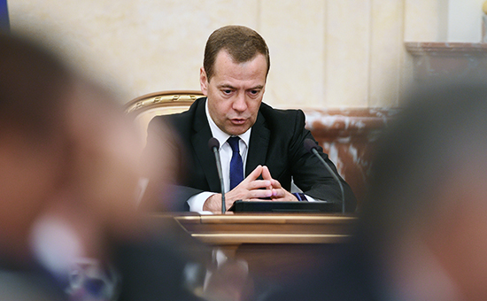 В Кремле сообщили о заказной кампании против Дмитрия Медведева В Кремле сообщили о заказной кампании против Дмитрия Медведева
